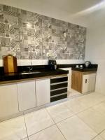 Studio-House with Tropical Garden - B&B Belo Horizonte