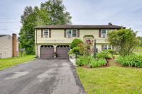 Charming Windsor Home with Private Backyard! - B&B Windsor