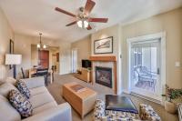 Pool, Hot Tub, Ski In Ski Out, Bike Storage for Summer Guests - B&B