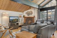 2 Bedroom Plus Loft, Right on Gore Creek, Free Bus Route, New Listing - B&B Vail