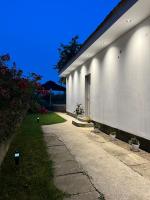 Sony Apartman-Private parking is free - Jacuzzi is free - B&B Kolonije