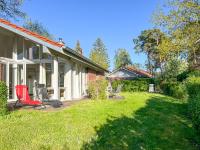 Familienunterkunft Wiesengeflüster E8 - strandnah mit Sauna und Garten - B&B Röbel