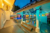 Blue Pool Villa Jomtien / 350m to beach / Big Pool with Slider - Bed and Breakfast Jomtien