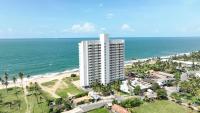 Luxury Beachfront Apartment - B&B Wattala