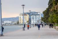 Luxury Sea View 2BR Apt - Balcony & Free Parking - B&B Volos