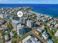 Pinnacles unit 23 Caloundra QLD - B&B Caloundra