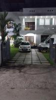 lloydskochi home stay - B&B Kochi