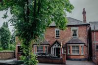 Modern Flat l Molineux 5 Min l Smart TV l WiFi l Free Parking - B&B