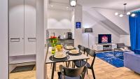 Rezydencja Niechorze 306 z Widokiem na Morze, z Basenem, Sauną, Jacuzzi, przy samej PLAŻY - 5D Apartments - B&B Niechorze
