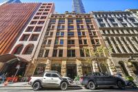 Stylish suites with City-view & Balcony in York&George - B&B Sydney