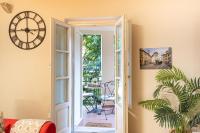 Le Mura, L' Amphitheatrum e San Frediano - B&B Lucca