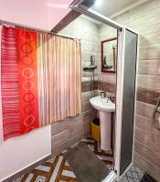 Chambre Double ou Lits Jumeaux avec Salle de Bains