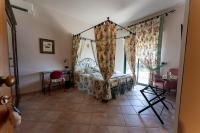 Tenuta Tre Gemme in Cantina- Renascenzia SantIrene - Bed and Breakfast Catignano