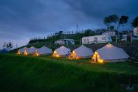 Tienda Emperador Junior con vistas al mar