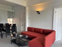 Gorgeous 2 Bedroom Apartment - Ferienwohnung Cardiff