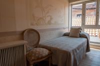Tweepersoonskamer met Gedeelde Badkamer