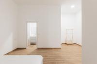 New! Comfort and Style Steps from Everything - B&B Valencia