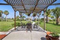 Boaters Dream Rustic Waterfront Retreat - B&B New Port Richey