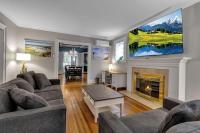 Close to the Falls Big Historic Home Air Conditioning Parking - Chambres d'hôtes Niagara Falls