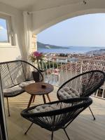 Ana - B&B Primošten