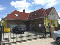 Csikós Apartman - B&B