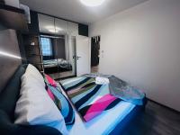 Karzo Property LU 202 Free Garage - B&B Budapest