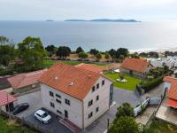 Apartamentos Rozas Vellas - B&B