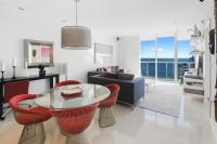 Highest Floor Icon Brickell Condo with Stunning Bayview & 5 star SPA - B&B