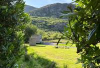 Little Heaven shepherds hut - B&B Glengarriff