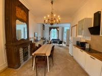 Champagne Apartment, 4P, Parc de la Boverie - B&B