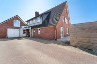 Steinburg - Dünenstr 6, App 6 - B&B Wenningstedt