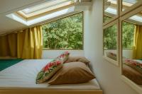 One-Bedroom Cottage in the trees