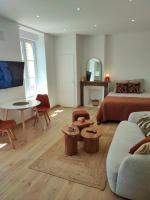 CMG Studio 102 XL Petit-Bois Place Ducale - B&B Charleville-Mézières