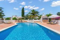 Casa Brava 6 Bedroom Villa with Pool - Chambres d'hôtes Carvoeiro