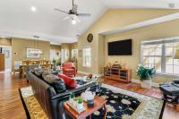 E2 Golfmaster Relaxing Golf Escape with Beach Access - B&B Hilton Head