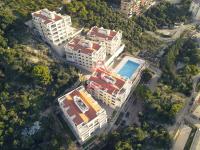 Apartment mit Poolblick