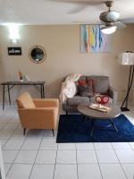 Cozy, modern New Kingston 1 bedroom - Ferienwohnung Kingston