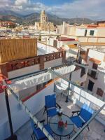 Andalusian House with Sea View in the Old Town - Chambres d’hôtes Almuñécar