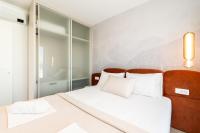 Four-bedroom Apartment with Small plunge pool