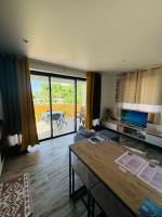 Villa Nanihivai - maison moderne avec piscine privée - B&B Faaa