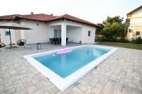 Four Oaks Holiday House - B&B Murvica