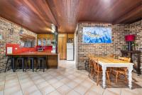 Sandy Feet at Hat Head - No Sheets or Towels Provided - B&B Hat Head