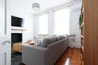 Charming Townhouse Steps Away from Shops - B&B Launceston