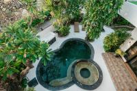 Nipper Benoa - 4BR Beach Front Sunset Villa - B&B Nusa Dua