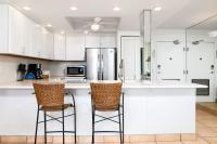 Zen by the Sea, Ground-Level Paradise with Ocean Views - B&B Kahana