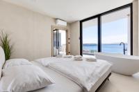 One-Bedroom Apartment with Sea View