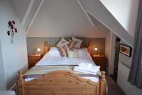 Deluxe Double Room with Shower