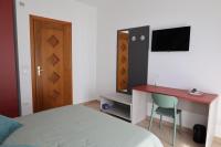 Doppel-/Zweibettzimmer mit eigener Terrasse