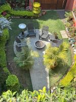 Studio mit Gartenblick
