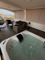 Apartment Leona & Doris - Ferienwohnung Bibinje